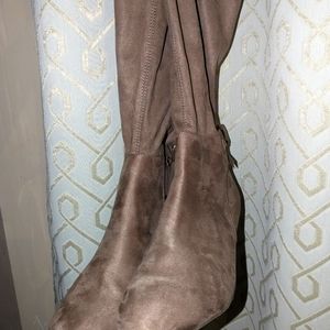 Cream cute booties suede material